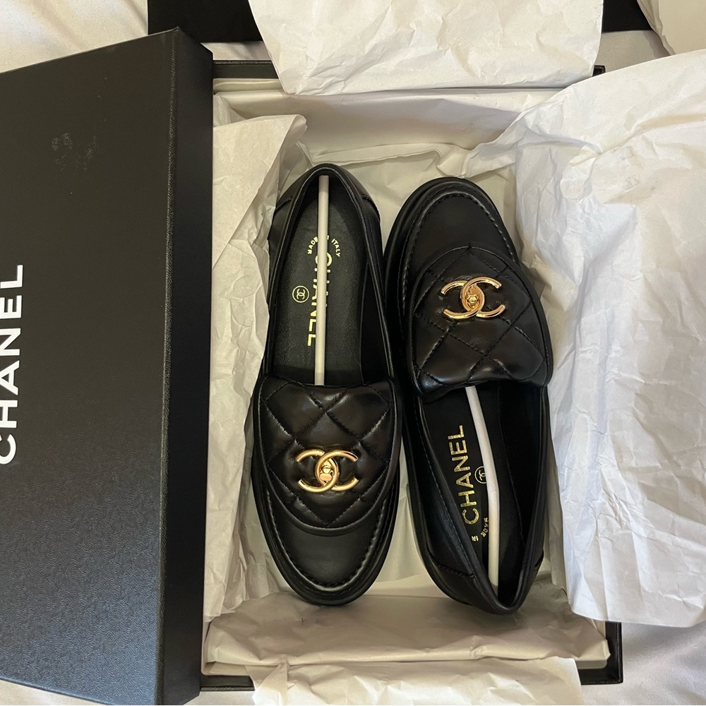 ⚠️BRAND NEW Chanel Lambskin Moccasins in Black. Size 36.5 EU / 6.5 US